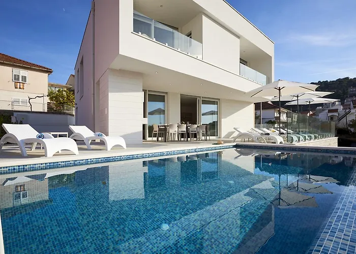 Villa Trogir Willa *