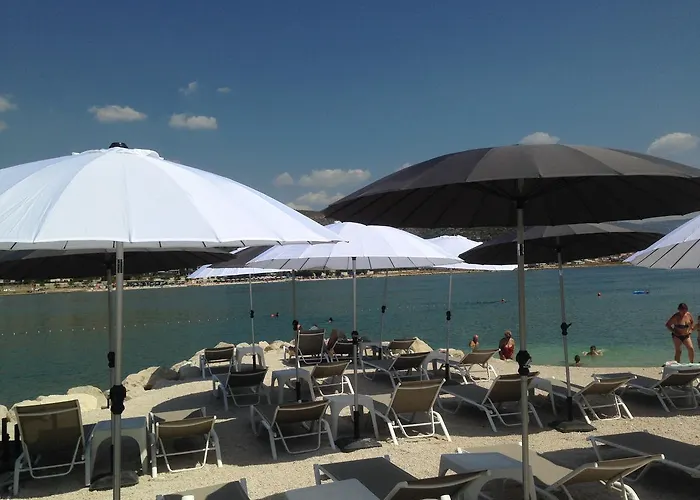 别墅 Villa Trogir *