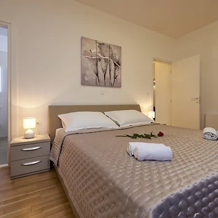 别墅 Villa Trogir