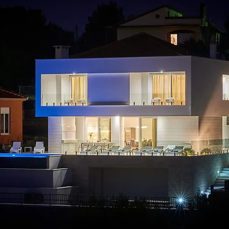Villa Trogir * 特罗吉尔