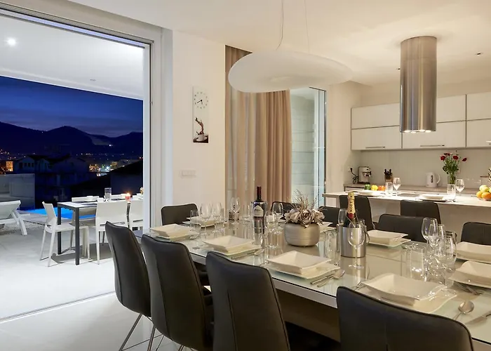 וילה Villa Trogir טרוגיר