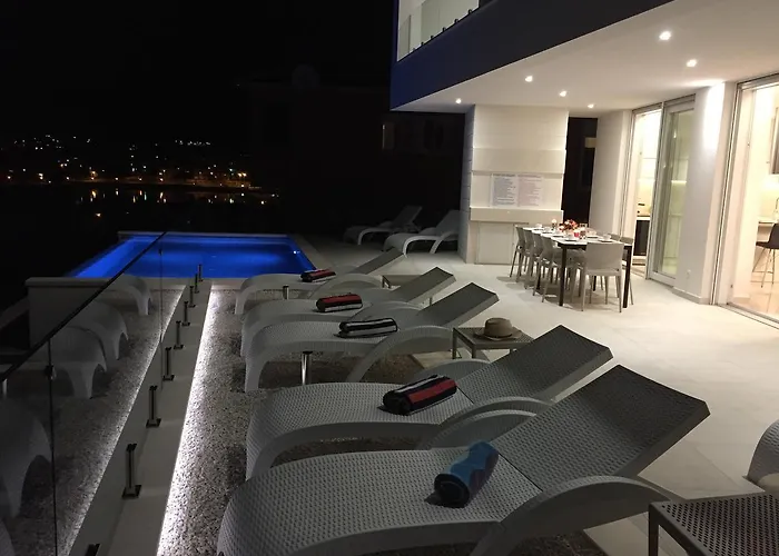 Villa Trogir וילה טרוגיר